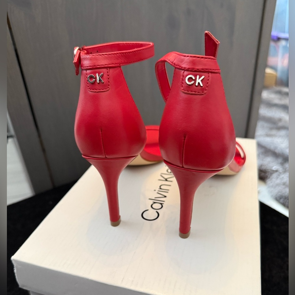 New Calvin Klein Red Fairy heels size 6 - Picture 4 of 10